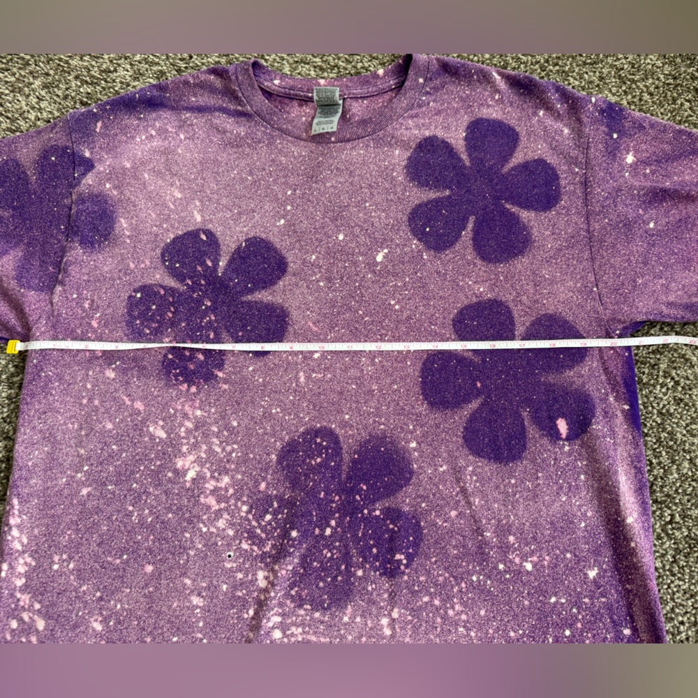 Gildan bleached t-shirt, size Lg - Picture 6 of 8